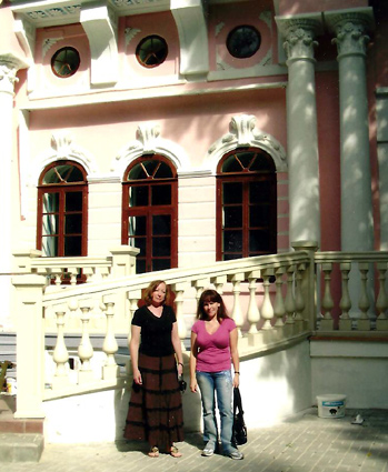 Праправнучки Н.Я.Данилевского Ольга и Ирина 